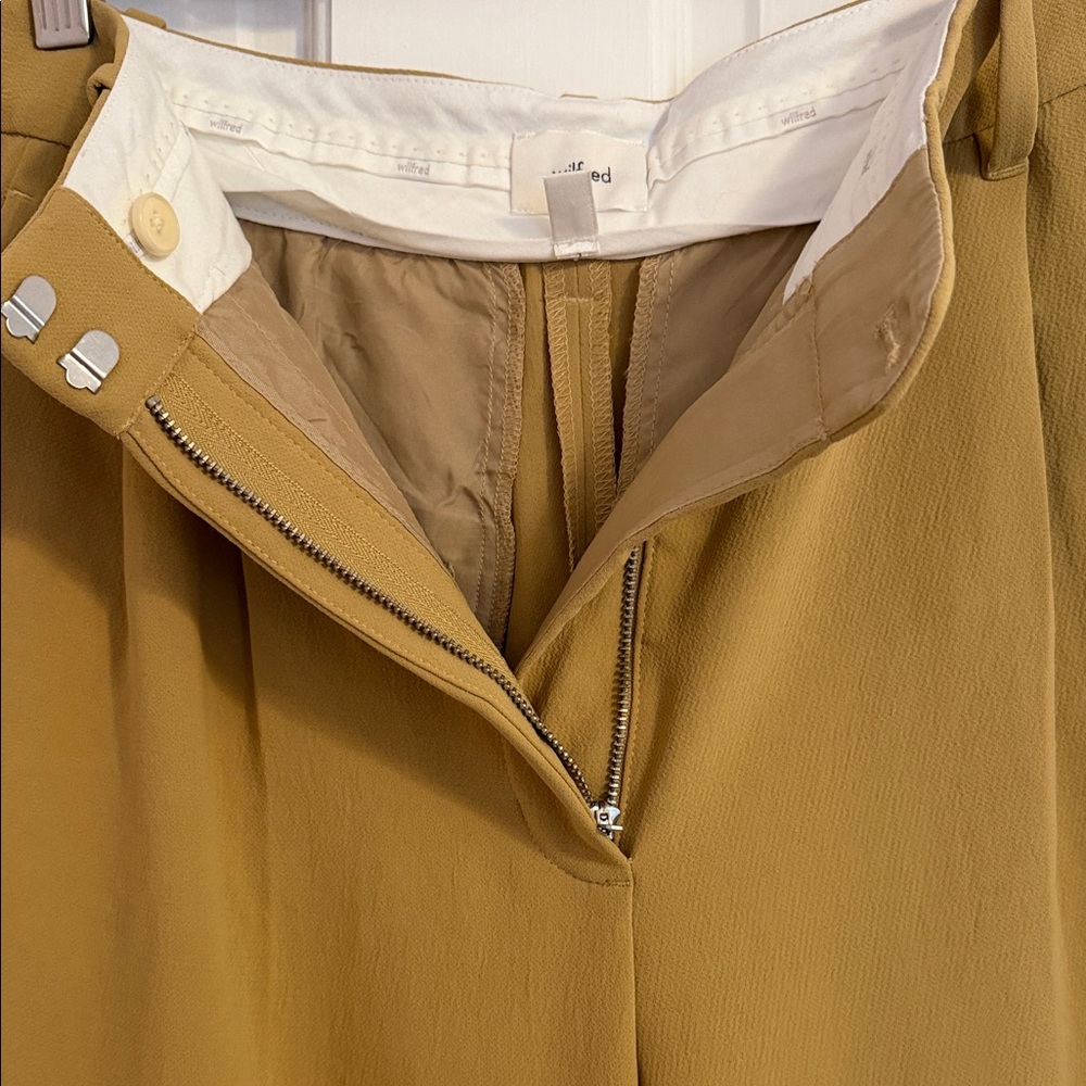 Aritzia Wilfred High-Rise Wide Leg Trousers size 8 - Picture 4 of 7